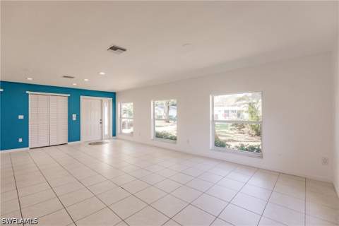 217 Yorkshire Ct 2, Naples FL - photo 6 of 28