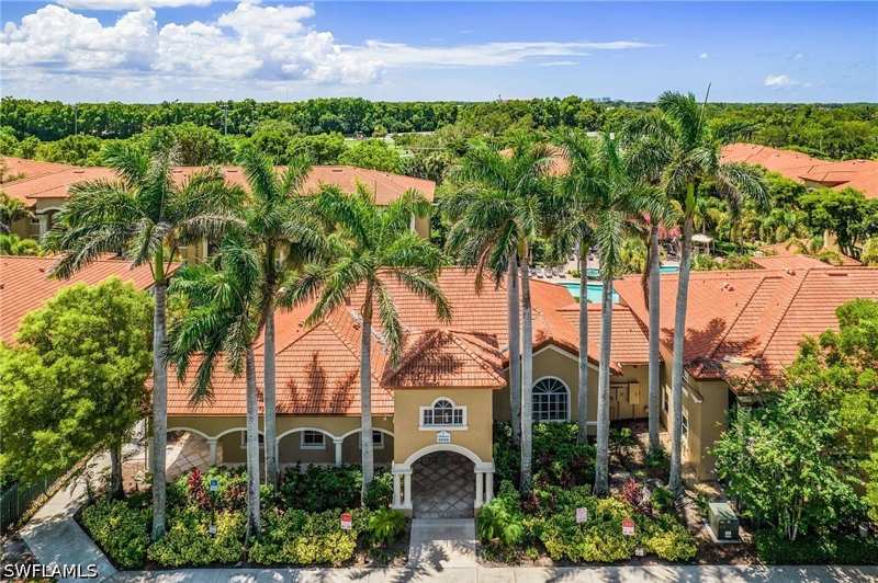 1 bedroom Condominium at 8920 Colonnades Ct E 524, San Mirage, Bonita Springs — photo 1