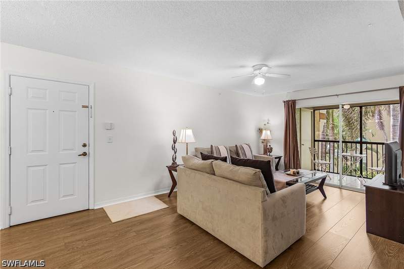 1 bedroom Condominium at 8920 Colonnades Ct E 524, San Mirage, Bonita Springs — photo 5