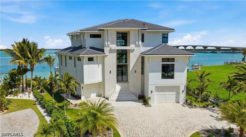 6 bedroom SingleFamilyResidence at 280 Estrellita Dr, Laguna Shores, Fort Myers Beach — photo 1
