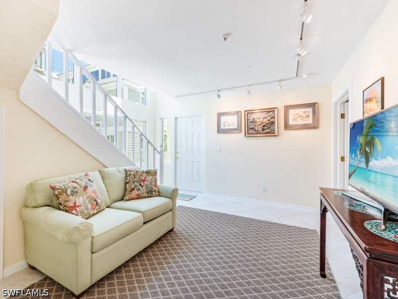 3 bedroom Condominium at 640 2nd St S 2, Windward Cay, Naples — photo 3