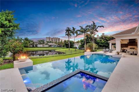 385 Colony Dr, Naples FL - photo 6 of 50