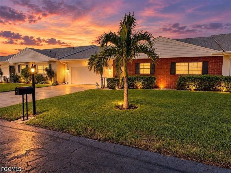 3 bedroom Attached at 6952 Winkler Rd, Myerlee Park Homes Condo, Fort Myers — photo 1
