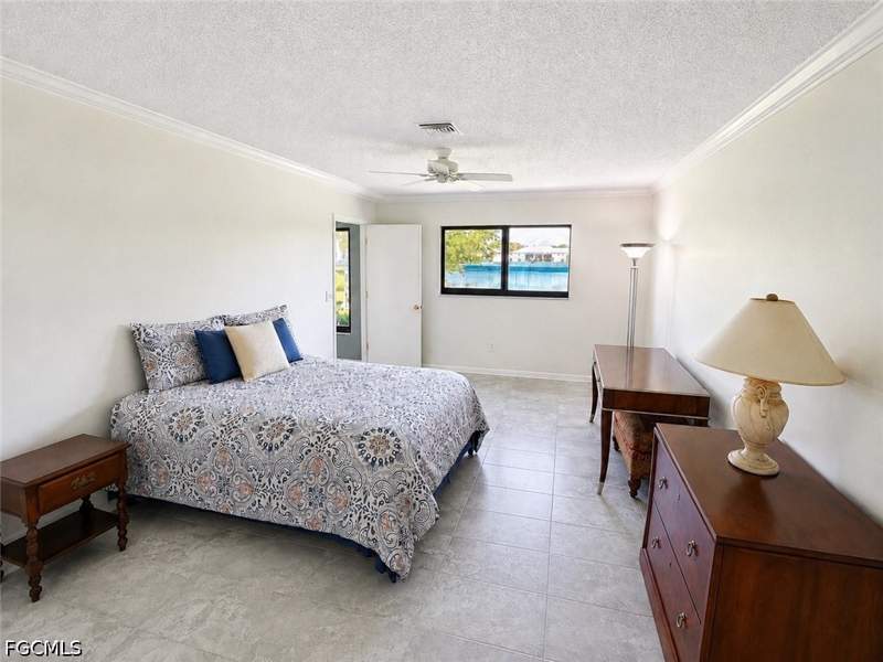 3 bedroom Attached at 6952 Winkler Rd, Myerlee Park Homes Condo, Fort Myers — photo 4