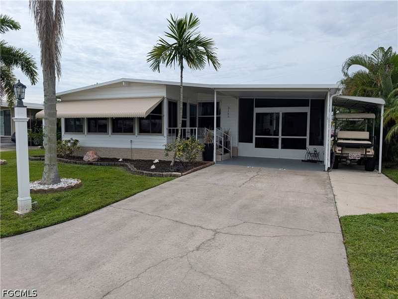2 bedroom ManufacturedHome at 3165 Mercury Ln, Tamiami Village, North Fort Myers — photo 1
