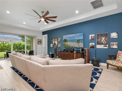 9078 Montserrat Dr, Naples FL - photo 10 of 43