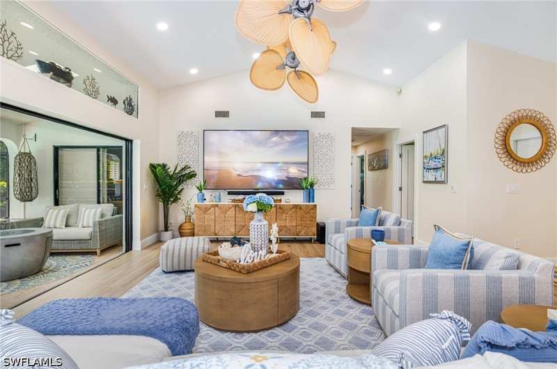 3 bedroom SingleFamilyResidence at 1374 Foxfire Ln, Foxfire, Naples — photo 1