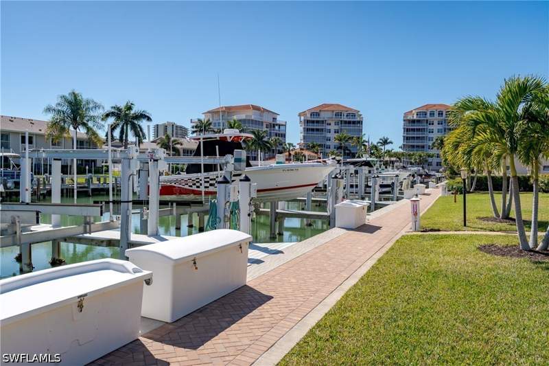 3 bedroom Condominium at 907 Panama Ct 203, Maxime Club Of Marco Island, Marco Island — photo 3