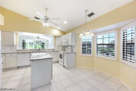 6210 Reserve Cir 504, Naples FL - photo 8 of 20