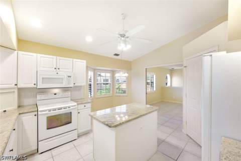 6210 Reserve Cir 504, Naples FL - photo 9 of 20