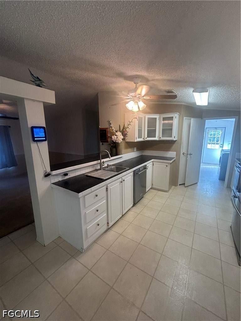 3 bedroom ManufacturedHome at 12921 Timothy Ln, Harvey Heights Unit 1, Fort Myers — photo 3