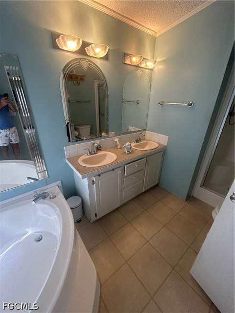 12921 Timothy Ln, Fort Myers FL - photo 9 of 34