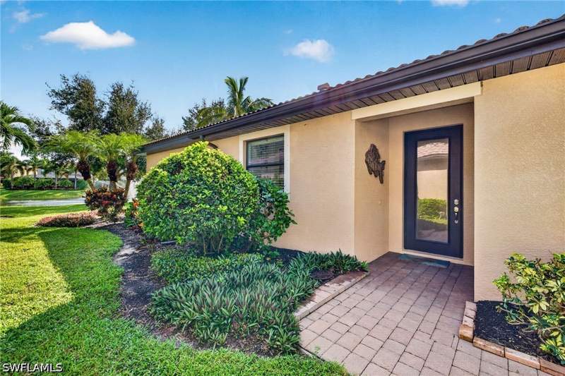 2 bedroom Attached at 11086 St Roman Way, Paloma, Bonita Springs — photo 4