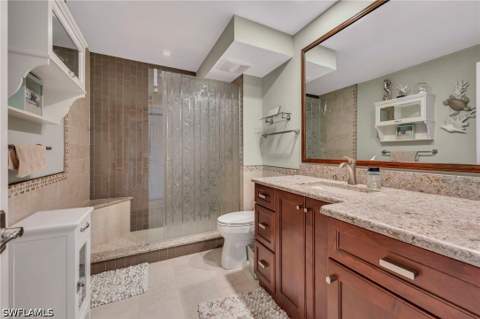 2150 Gulf Shore Blvd N 609, Naples FL - photo 8 of 18