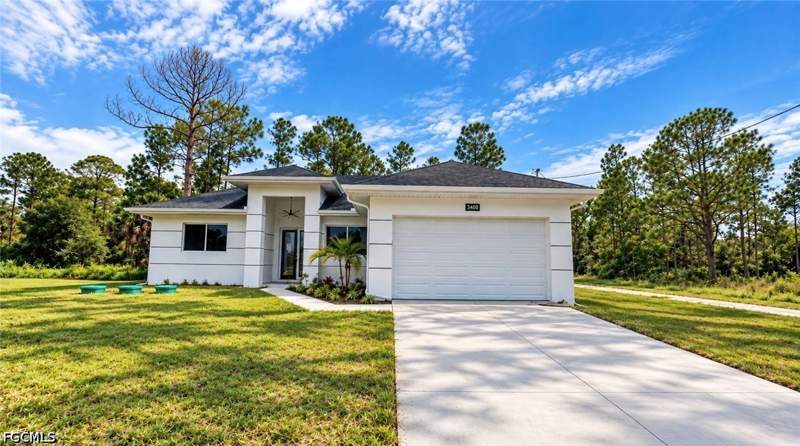 3 bedroom SingleFamilyResidence at 3400 E 14th St, Lehigh Acres, Lehigh Acres — photo 2