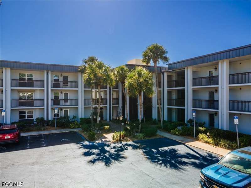 2 bedroom Condominium at 1740 Pine Valley Dr 210, Seven Lakes, Fort Myers — photo 1