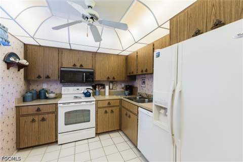 1740 Pine Valley Dr 210, Fort Myers FL - photo 10 of 58