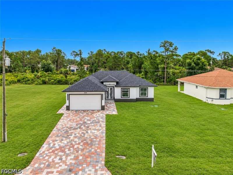 3 bedroom SingleFamilyResidence at 3310 61st St W, Lehigh Acres, Lehigh Acres — photo 1