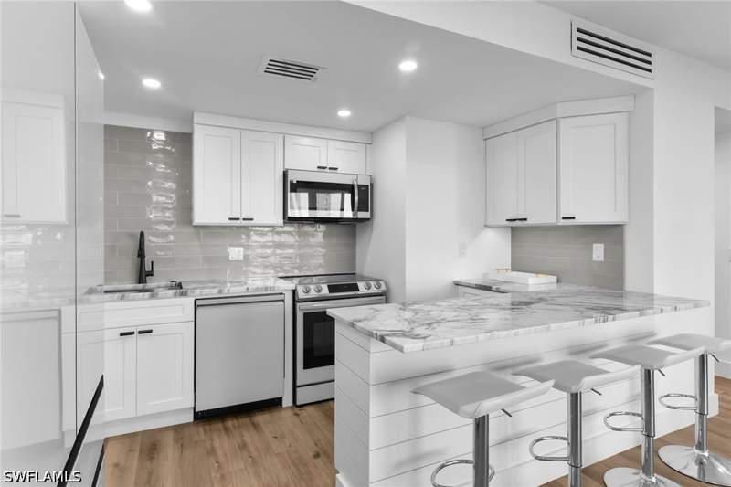 2 bedroom Condominium at 58 N Collier Blvd 510, Gulfview Apts Of Marco Island, Marco Island — photo 4