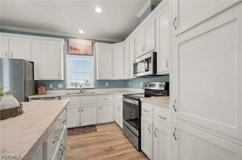 11220 Bayside Ln, Fort Myers Beach FL - photo 7 of 41