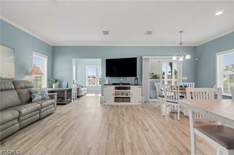 11220 Bayside Ln, Fort Myers Beach FL - photo 8 of 41