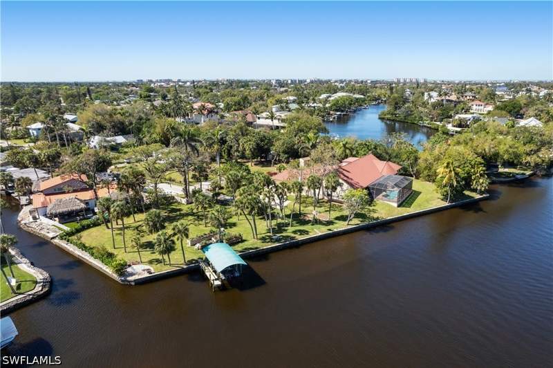 3 bedroom SingleFamilyResidence at 27557 Shore Dr, Imperial Shores, Bonita Springs — photo 2