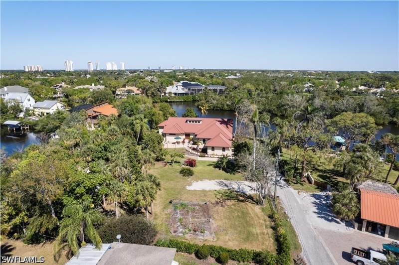 3 bedroom SingleFamilyResidence at 27557 Shore Dr, Imperial Shores, Bonita Springs — photo 3