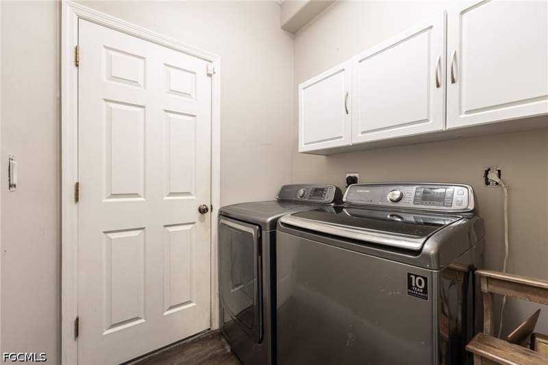 3 bedroom SingleFamilyResidence at 15752 Sunny Crest Ln, Hawk'S Preserve, Fort Myers — photo 3