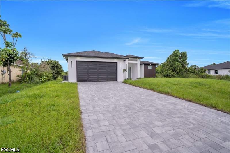 3 bedroom SingleFamilyResidence at 3307 13th St SW, Lehigh Acres, Lehigh Acres — photo 3