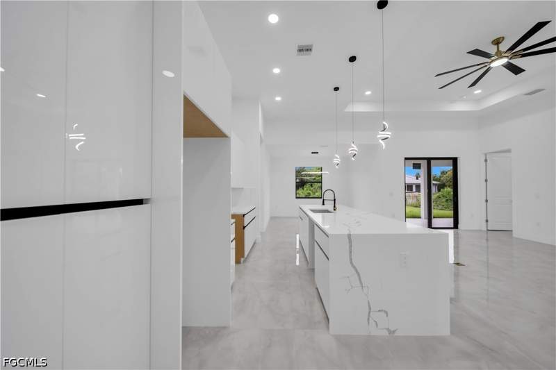 3 bedroom SingleFamilyResidence at 3307 13th St SW, Lehigh Acres, Lehigh Acres — photo 5