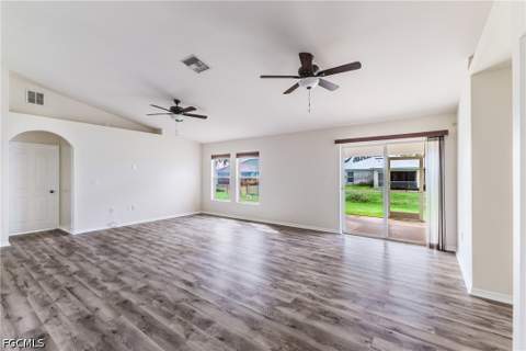 408 NE 25th St, Cape Coral FL - photo 12 of 33