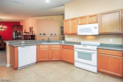 11621 Navarro Way 1905, Fort Myers FL - photo 14 of 47