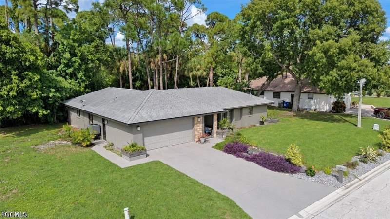 3 bedroom SingleFamilyResidence at 15341 Sam Snead Ln, North Fort Myers, North Fort Myers — photo 3