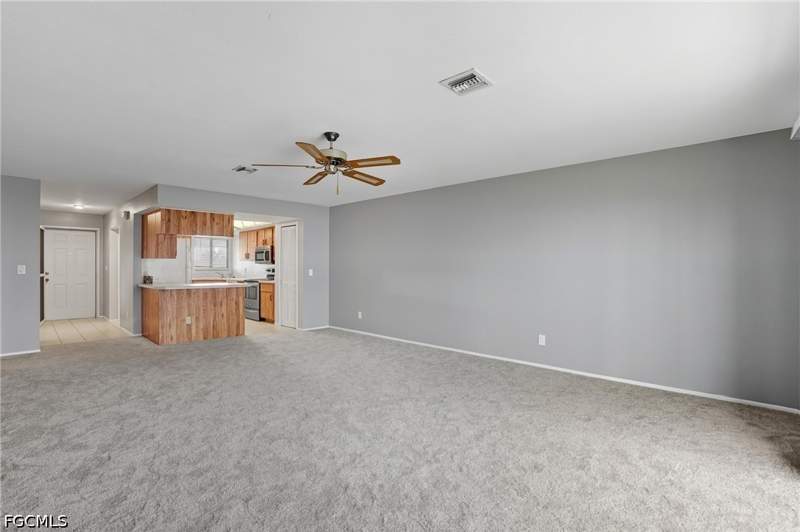2 bedroom Condominium at 1203 SW 48th Ter 202, Coral Keyes Condo, Cape Coral — photo 5