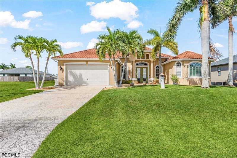 3 bedroom SingleFamilyResidence at 4119 NW 24th Ter, Cape Coral, Cape Coral — photo 2