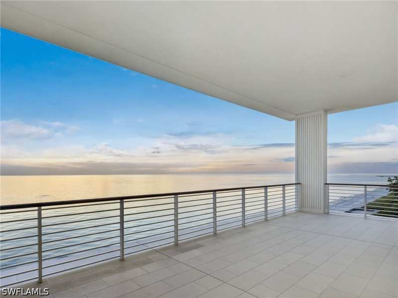 4 bedroom Condominium at 901 Gulf Shore Blvd N C-502, Naples Beach Club Bldg C, Naples — photo 1