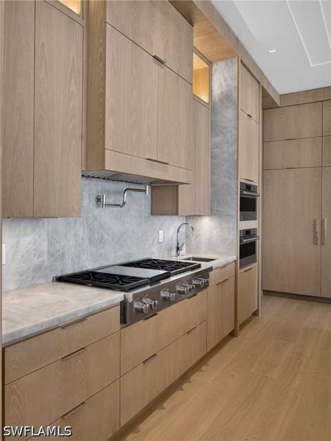 901 Gulf Shore Blvd N C-502, Naples FL - photo 10 of 17