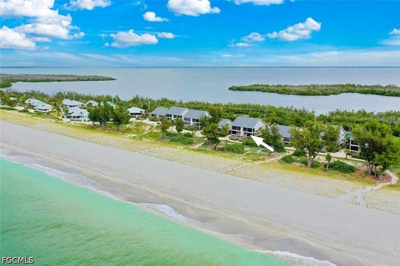 2 bedroom Condominium at 1414 Beach Cottages, Beach Cottages, Captiva — photo 2