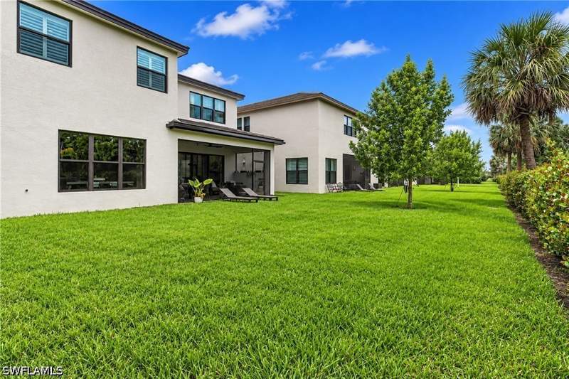 5 bedroom SingleFamilyResidence at 20322 Fair Oak Ln, Rivercreek In Estero, Estero — photo 4