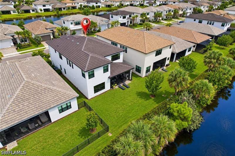 5 bedroom SingleFamilyResidence at 20322 Fair Oak Ln, Rivercreek In Estero, Estero — photo 5