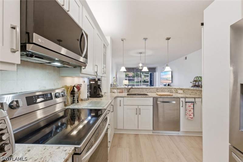 2 bedroom Condominium at 2506 Orchid Bay Dr Z102, Pipers Grove, Naples — photo 4