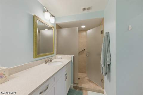 2506 Orchid Bay Dr Z102, Naples FL - photo 6 of 40