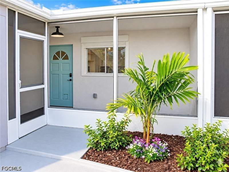 2 bedroom Attached at 8381 Antigua Ct, Leisure Estates, Fort Myers — photo 2