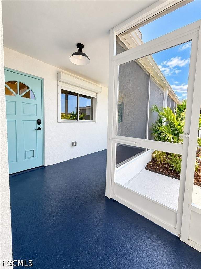 2 bedroom Attached at 8381 Antigua Ct, Leisure Estates, Fort Myers — photo 5