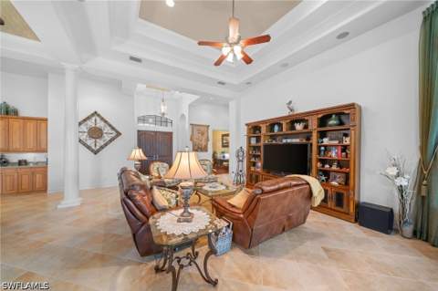 7733 Classics Dr, Naples FL - photo 6 of 47
