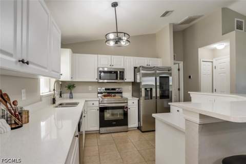 2241 NW 2nd Ave, Cape Coral FL - photo 7 of 25