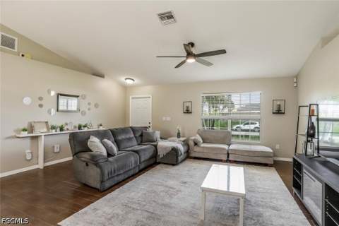 2241 NW 2nd Ave, Cape Coral FL - photo 9 of 25