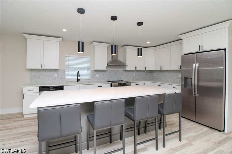 3 bedroom SingleFamilyResidence at 787 98th Ave N, Naples Park, Naples — photo 1