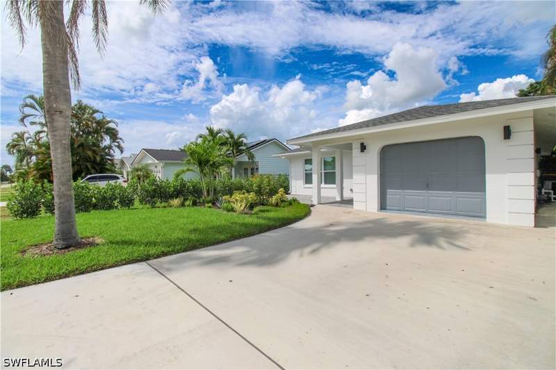 3 bedroom SingleFamilyResidence at 787 98th Ave N, Naples Park, Naples — photo 3