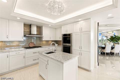 13665 Vanderbilt Dr 701, Naples FL - photo 14 of 43